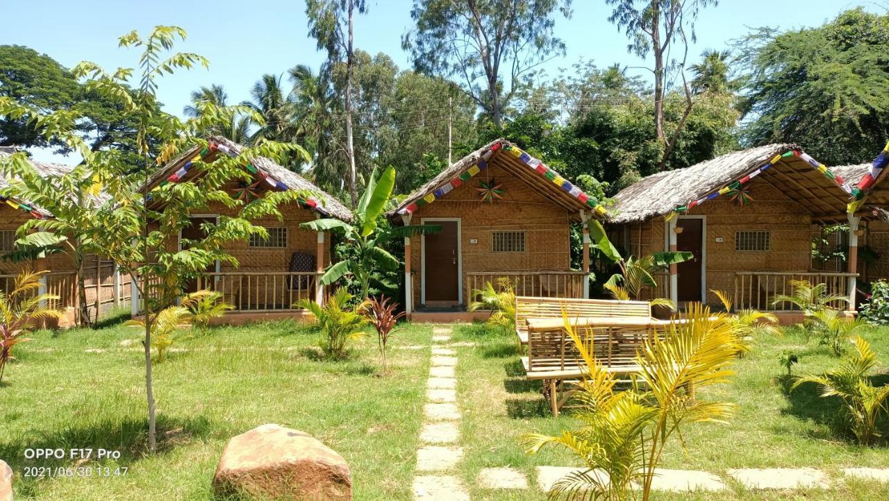Island Vibes Hampi Guesthouse Exterior foto